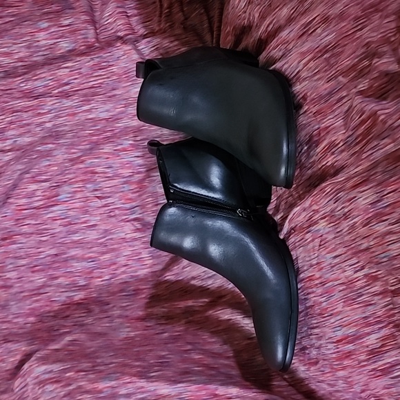 Michael Kors Booties Size 9 - Picture 1 of 3